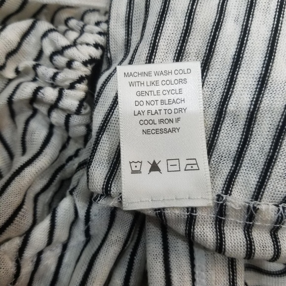 Max Studio London Small Sleeveless Striped Linen Top - Picture 6 of 6